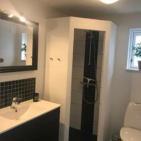 Casa de Férias Skon Feriebolig Med Havudsigt I Naturskont Omrade Munkebo