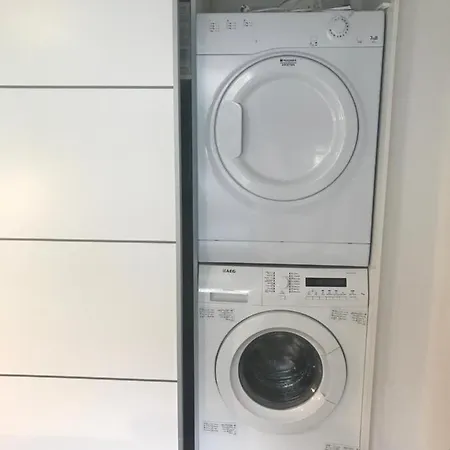 Skon Feriebolig Med Havudsigt I Naturskont Omrade *