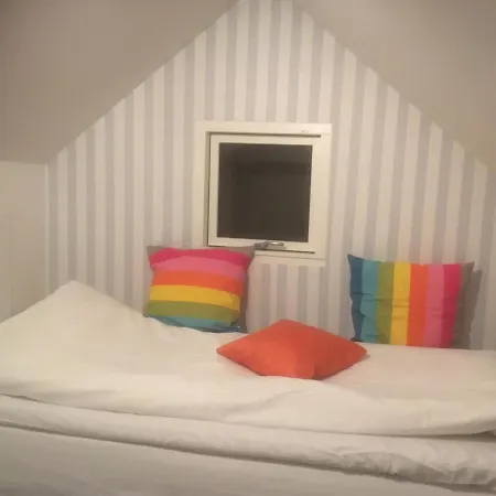 Feriehus Skøn Feriebolig Med Havudsigt I Naturskønt Område