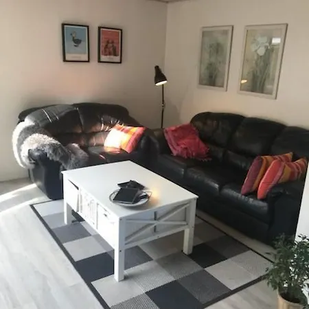 Skon Feriebolig Med Havudsigt I Naturskont Omrade Munkebo