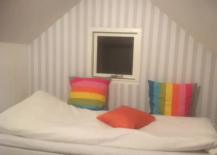 Feriehus Skøn Feriebolig Med Havudsigt I Naturskønt Område